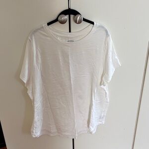 Old Navy White Short Sleeve Crewneck Tee